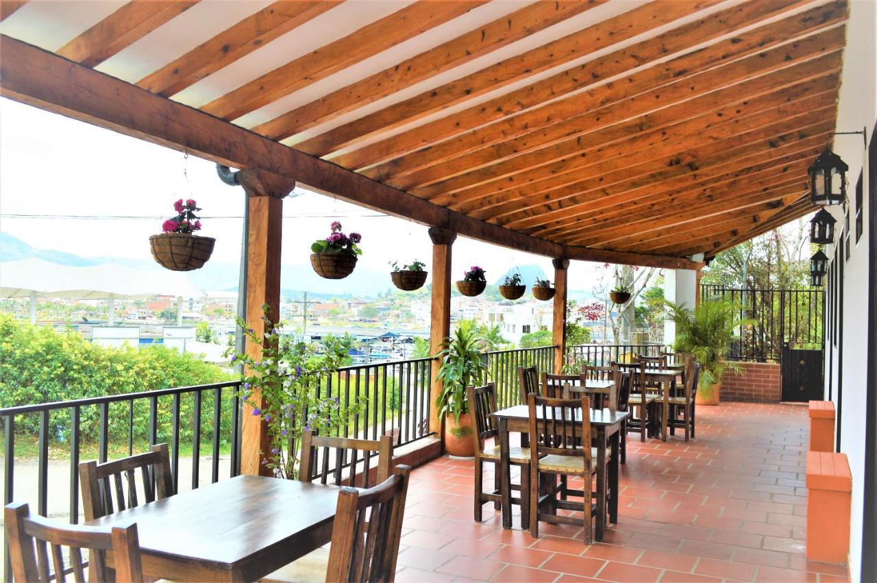 Hotel Balcones De La Casona Guatapé Exterior foto
